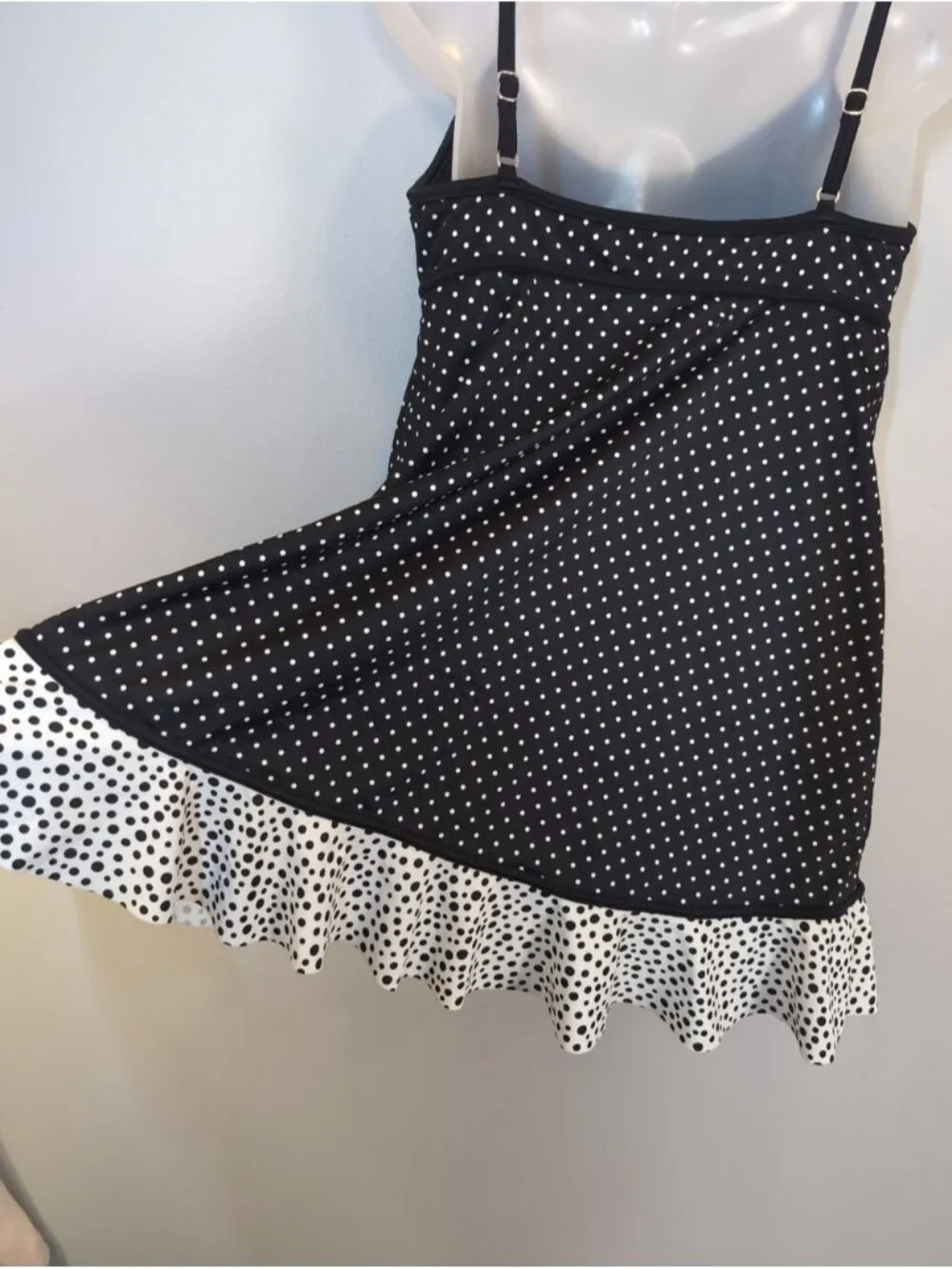 Mainstream Polka Dot Swim Dress Size 14 Black White Ruffle Hem Retro One Piece